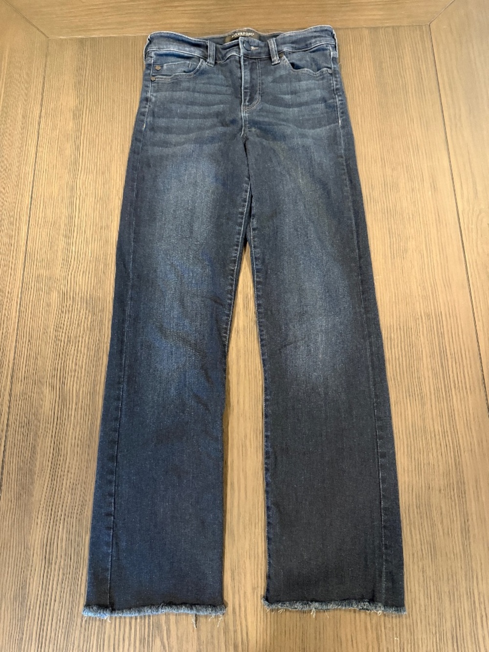 Liverpool straight jean size 4/27